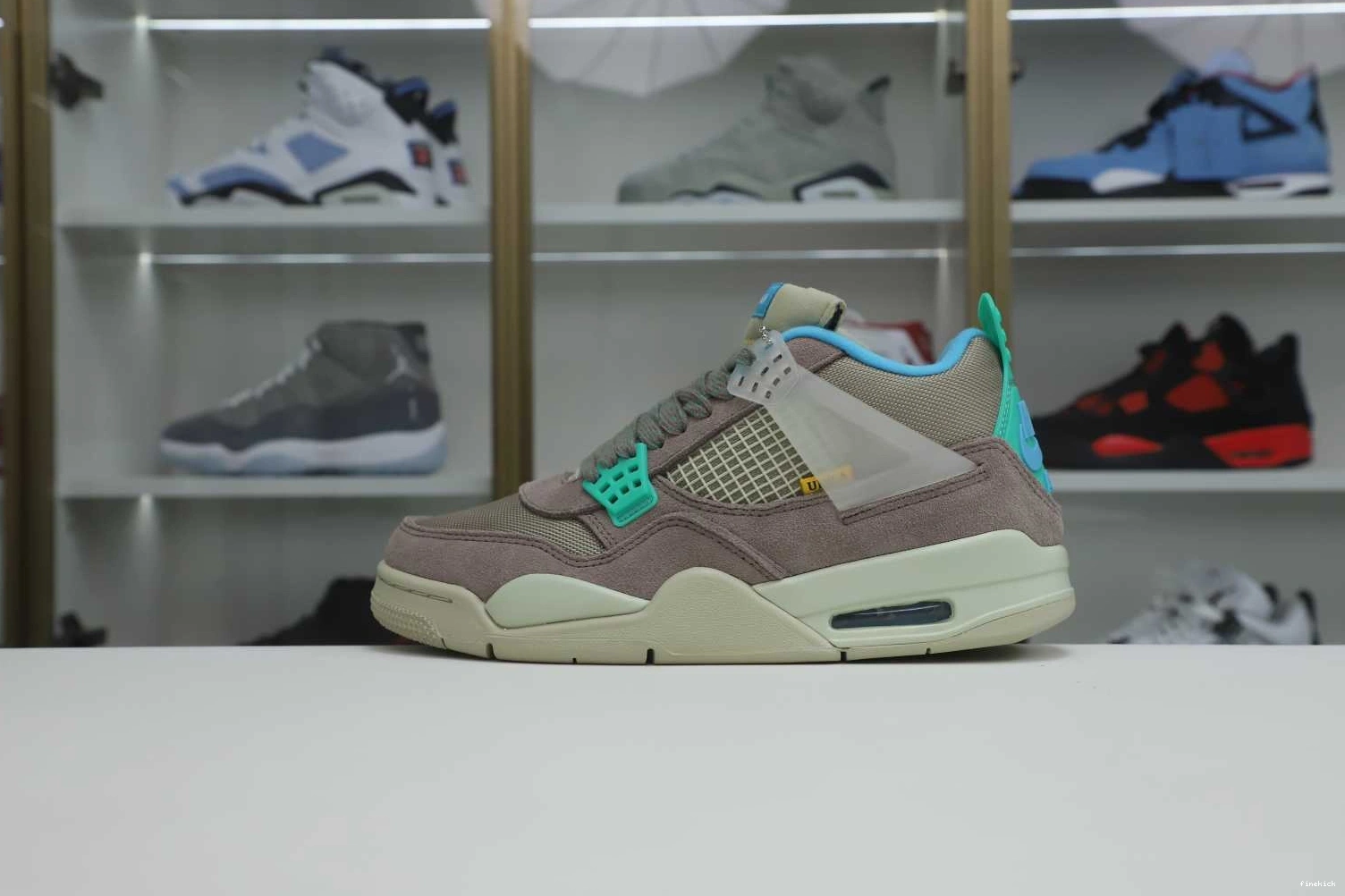 LA AIR X RETRO JORDAN UNION 4 'TAUPE HAZE' 1024